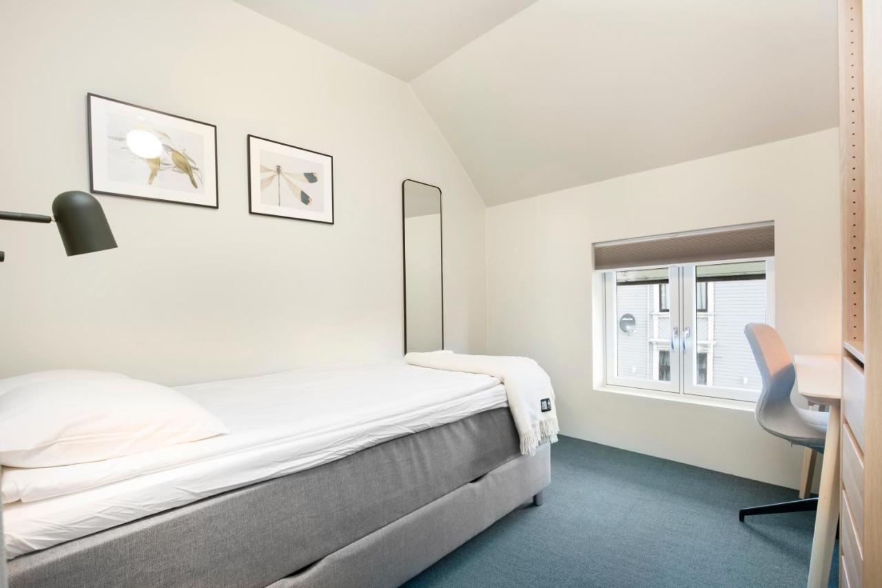 - Bedroom With En Bathroom